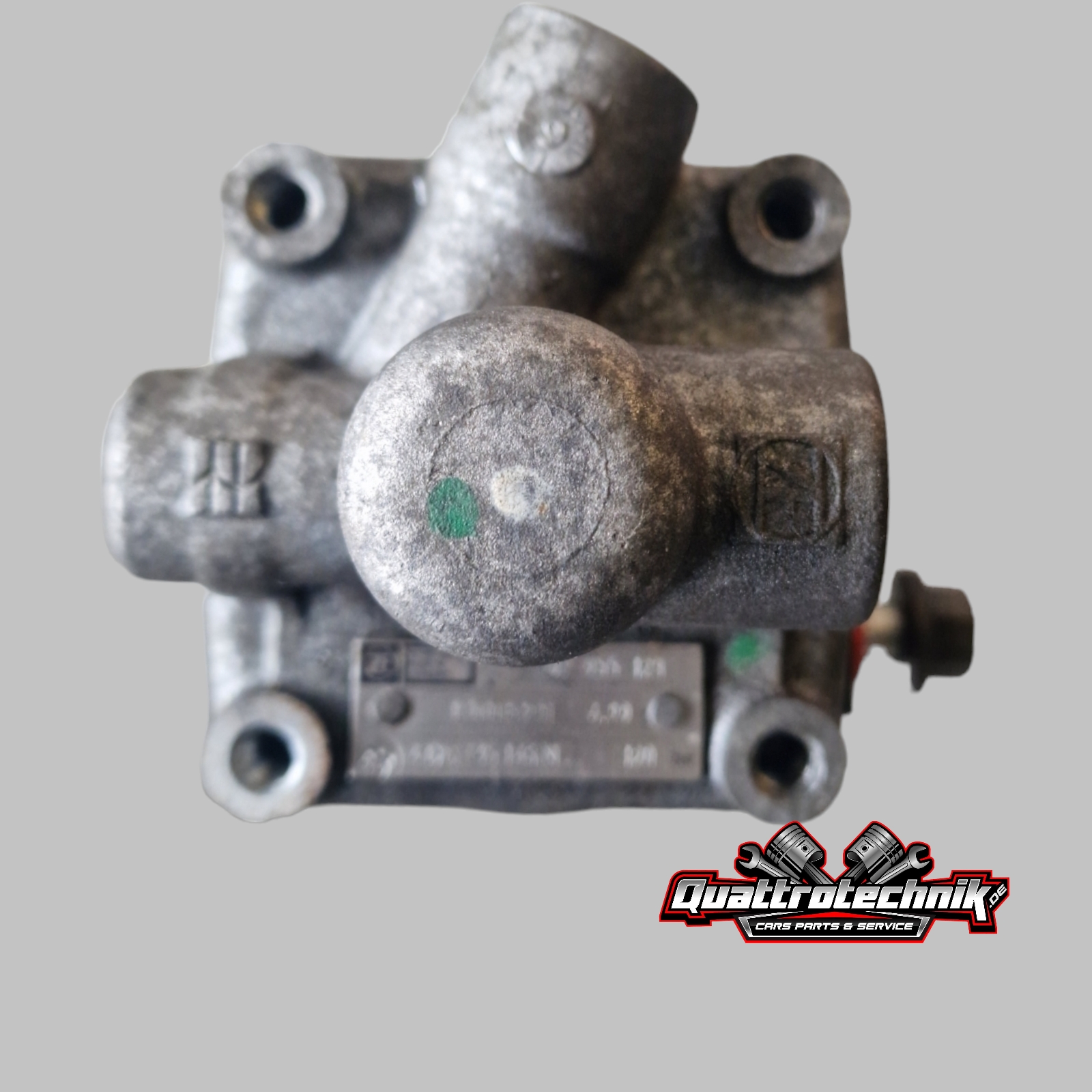 Audi A8 D2 S8 TDI Hydraulikpumpe Servopumpe Niveauregulierung 4D0145165N
