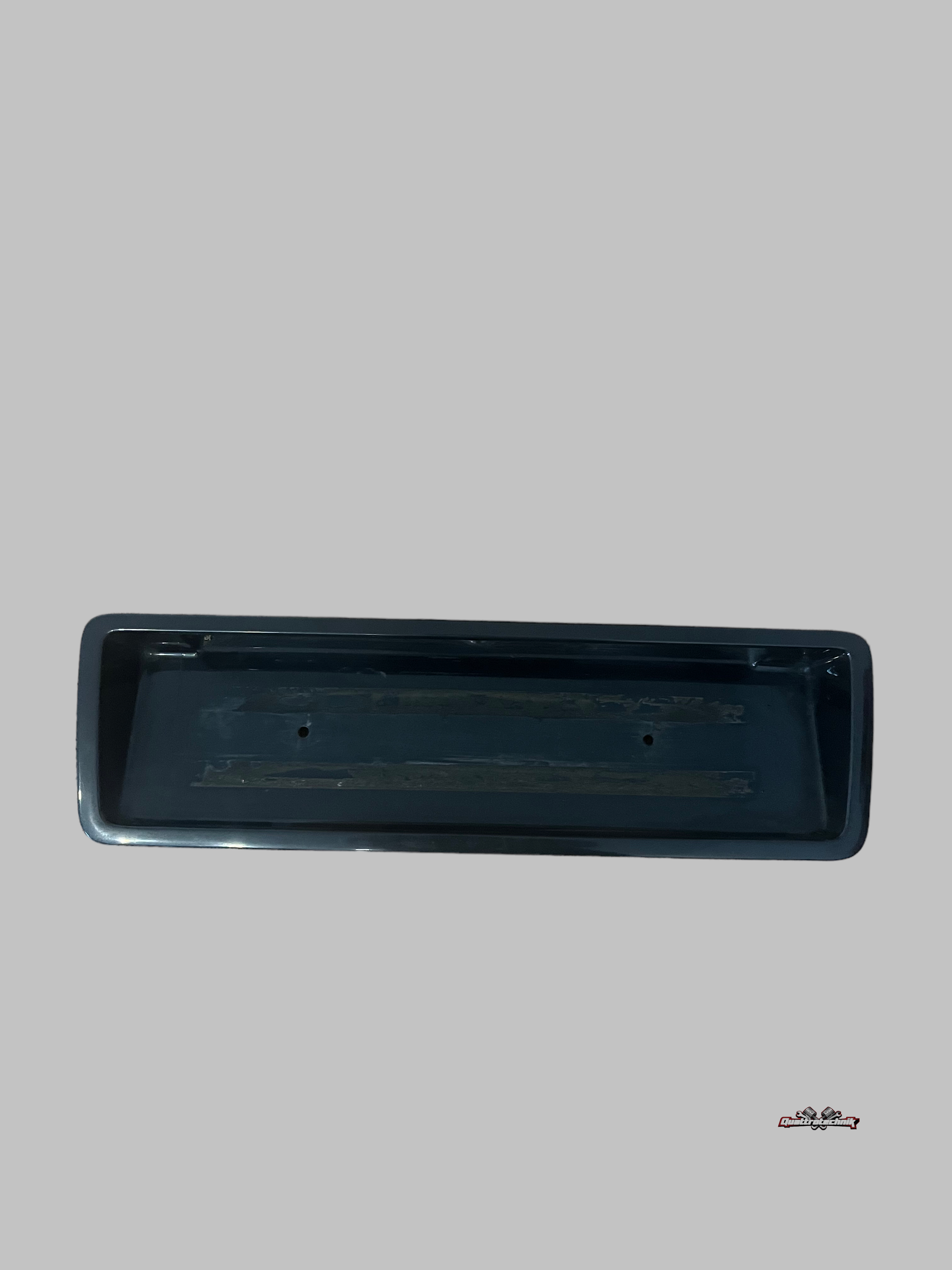 Audi A8 S8 D2 Kennzeichenhalter hinten LZ9W Ebonyschwarz 4D0853465B