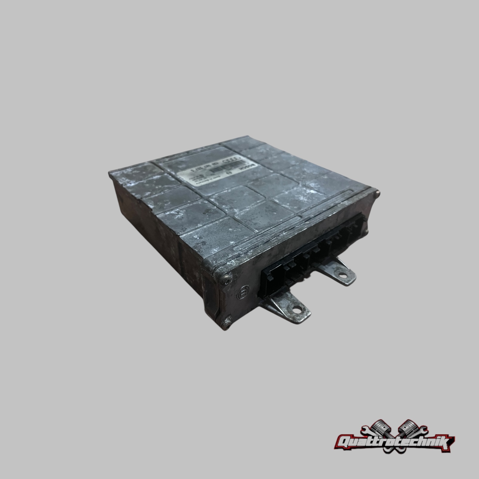 Original Motorsteuergerät AUDI A8 S8 D2 4D0907557G Bosch 0261204205