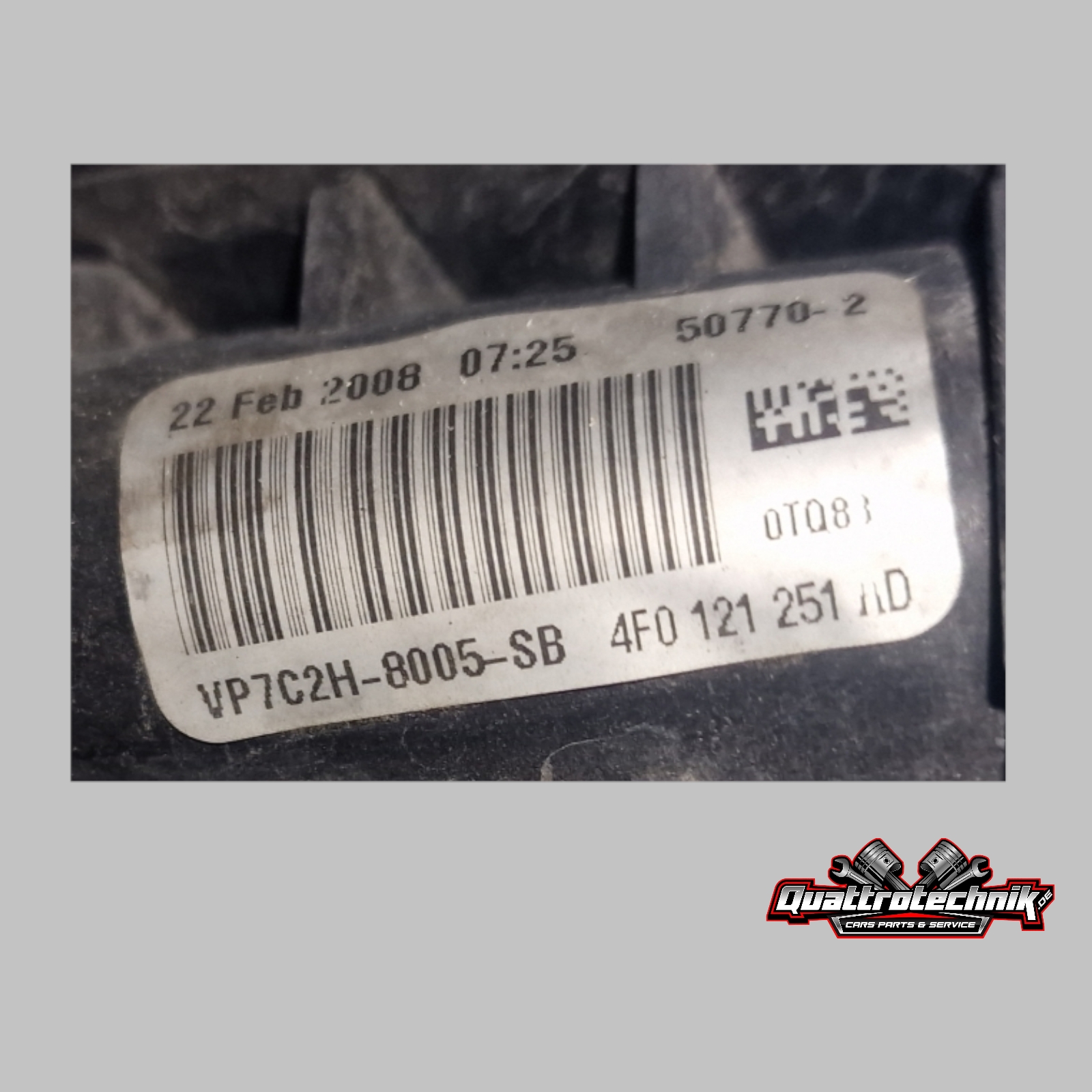 Audi RS6 4F 5.0 TFSi BUH  Wasserkühler Kühler 4F0121251AD