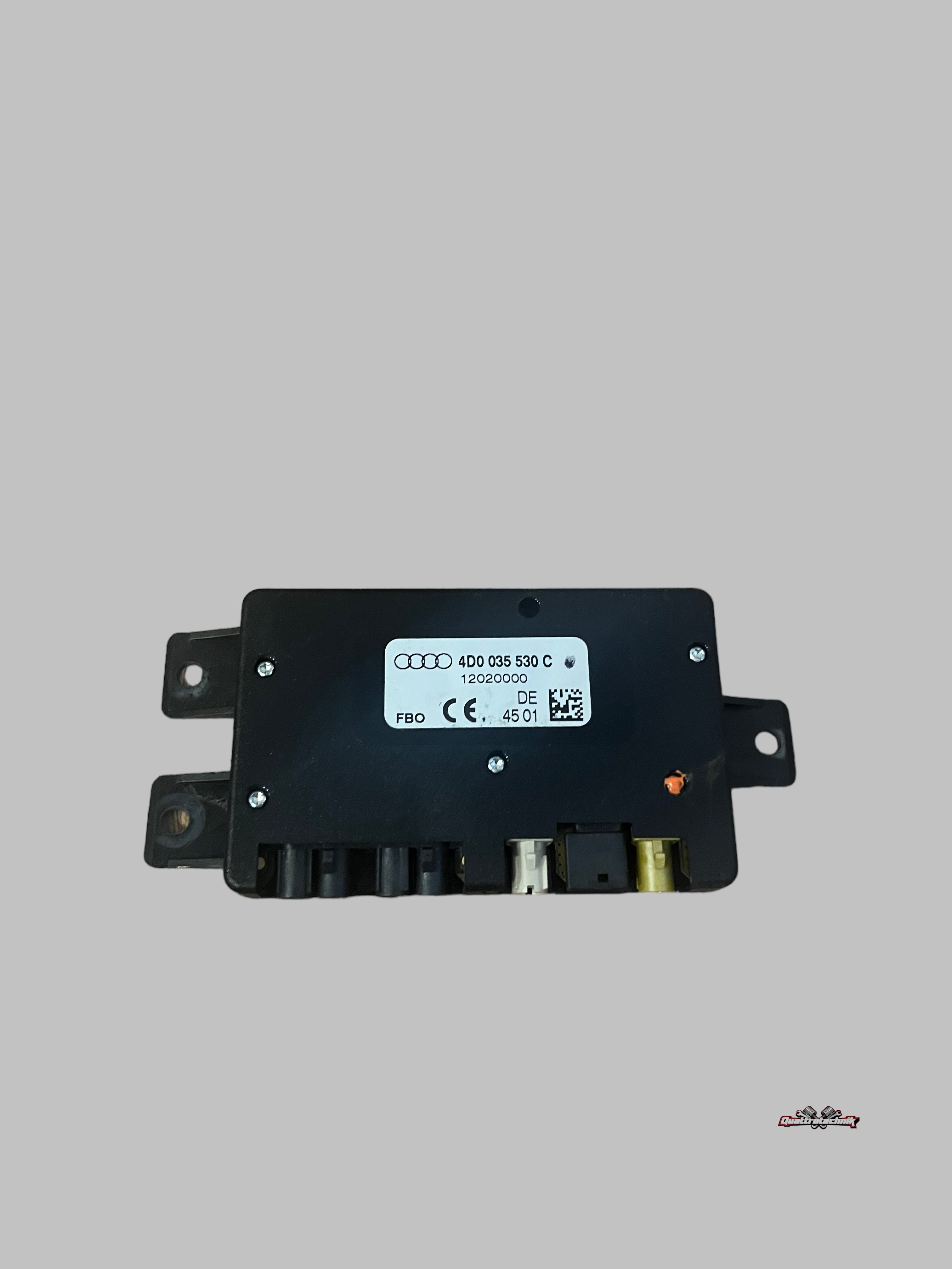 Audi A6 4B A2 Antenneverstärker Verstärker Antenne 4D0035530C Umschaltbox