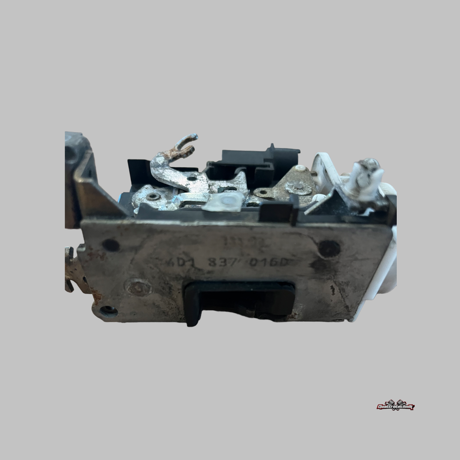 Original Audi A4 B5 8D A8 S8 D2 4D Türschloss rechts vorn 4D1837016D