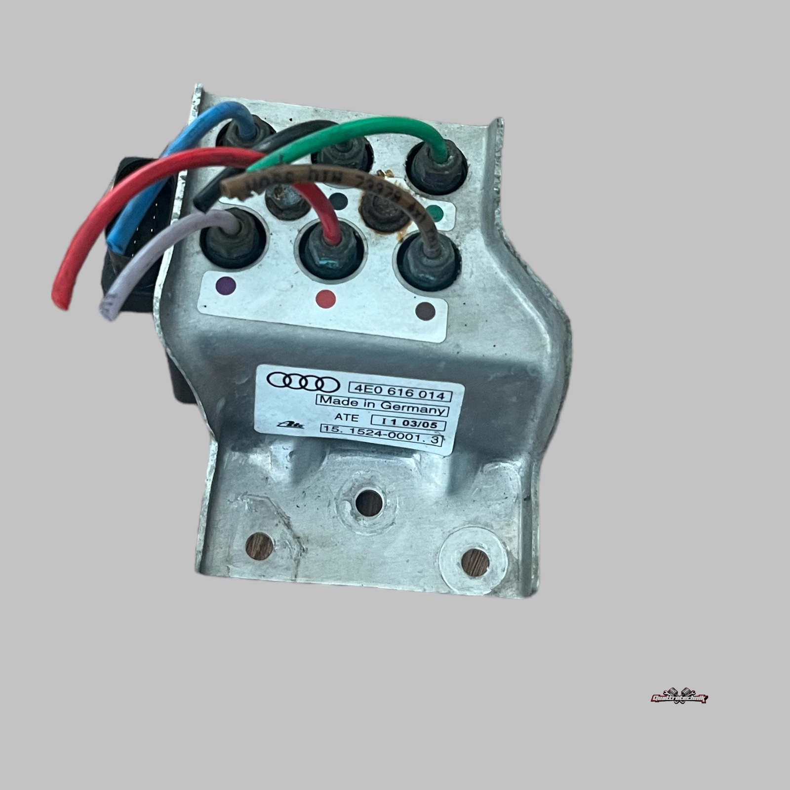 Audi A8 S8 D3 Luftfederventilblock-Verteilereinheit 4E0616014