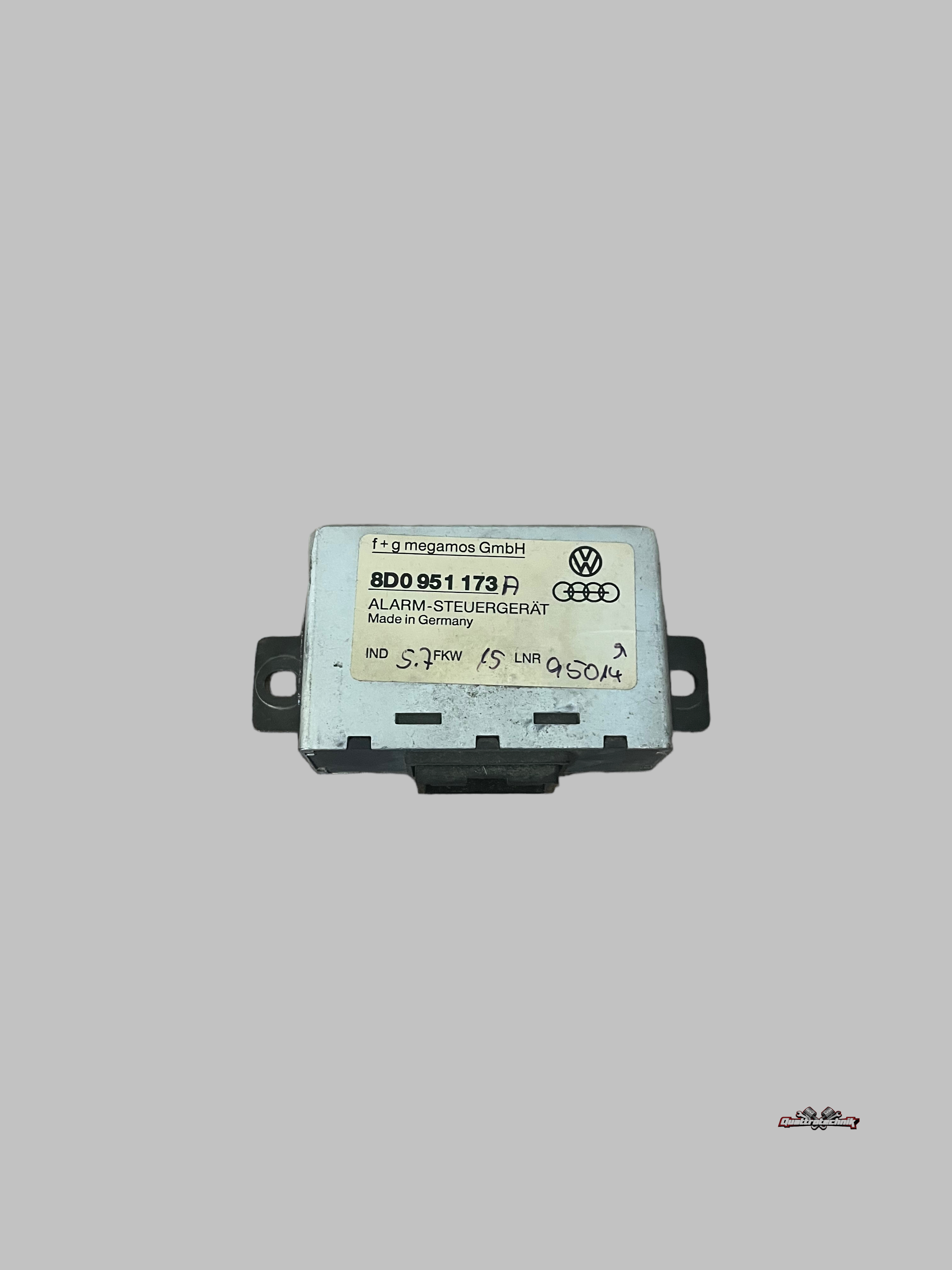 Audi A8 A6 A4 A3 Steuergerät Alarm Alarmsteuergerät 8D0951173A