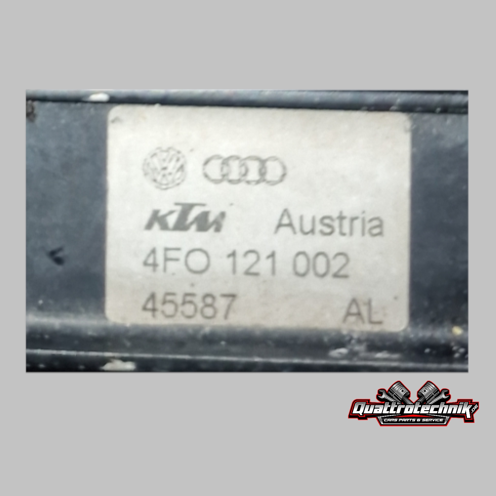 Audi RS6 4F 5.0 TFSi BUH Zusatzwasserlühler Wasserkühler 4F0121002