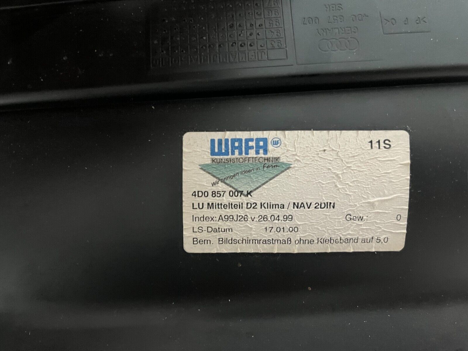 Audi A8 S8 W12 D2 Einbaurahmen Mittelkonsole Doppel 2 DIN Navi Plus 4D0857007K