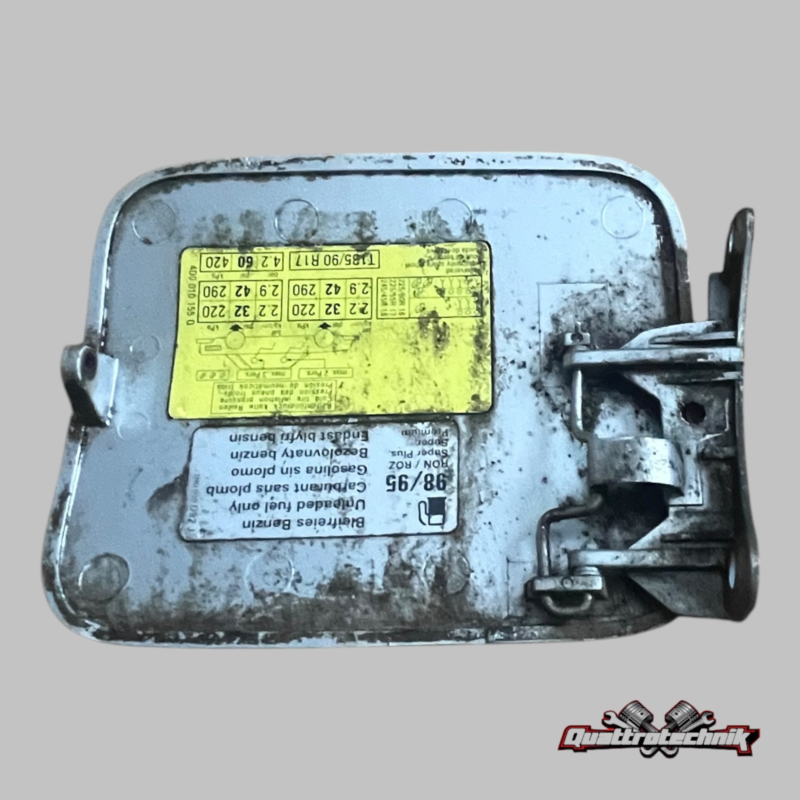 Audi A8 S8 D2 4D Tankklappe Tankdeckel Deckel 4D0809905B LY7W Lichtsilber  94-02