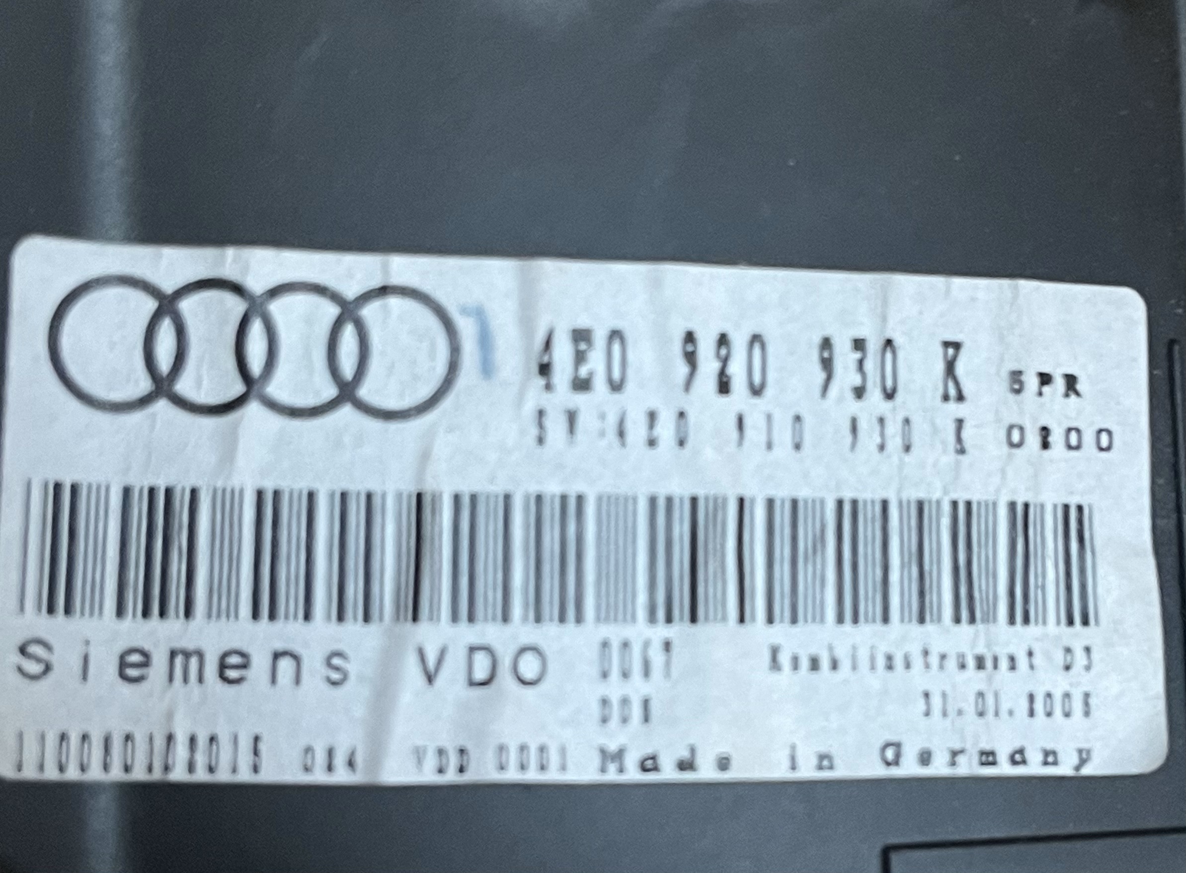 Original Audi A8 4E TDI Kombiinstrument Tacho KM/H Diesel Cluster 4E0920930K