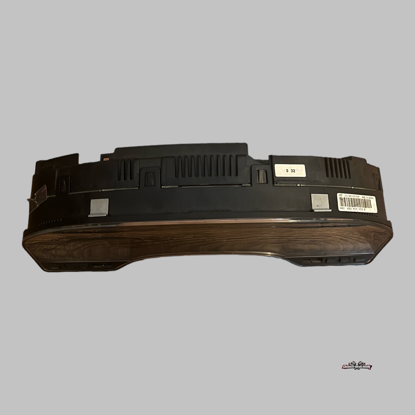 Audi A8 D2 VFl Tacho Kombiinstrument 4D0919033M Km werden individuell angepasst