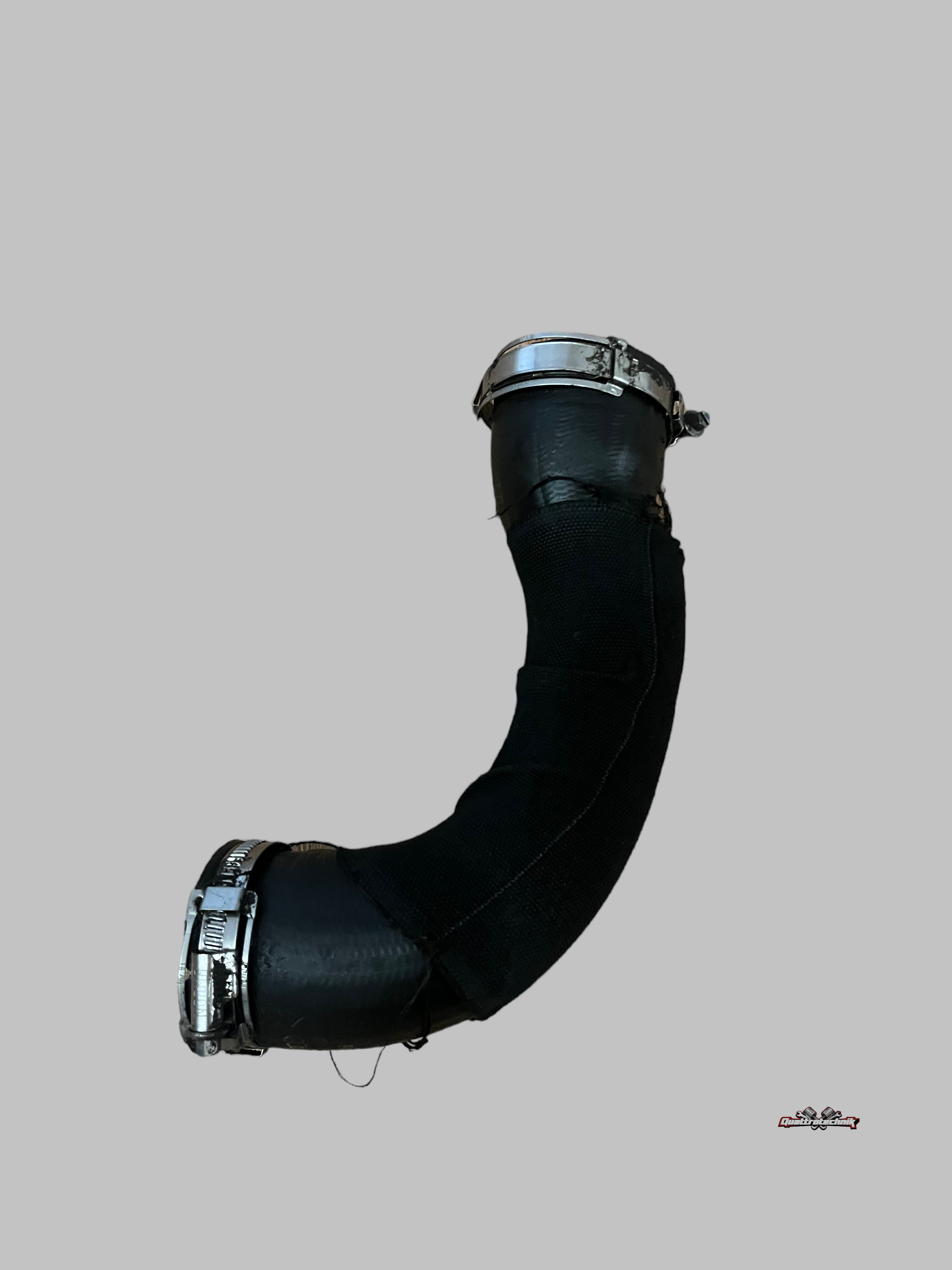 Audi RS6 4F 5.0 V10 Biturbo Ladeluft Ladeluftschlauch Schlauch rechts 07L145746E
