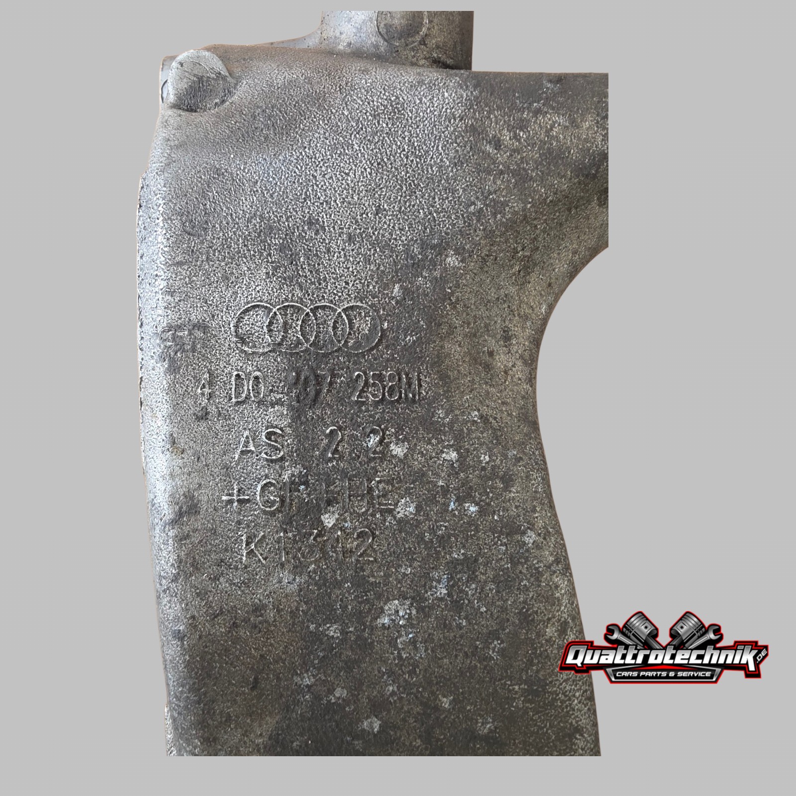 Achsschenkel Radlagergehäuse vorn rechts Audi A8 S8 D2 ALU 4D0407258M