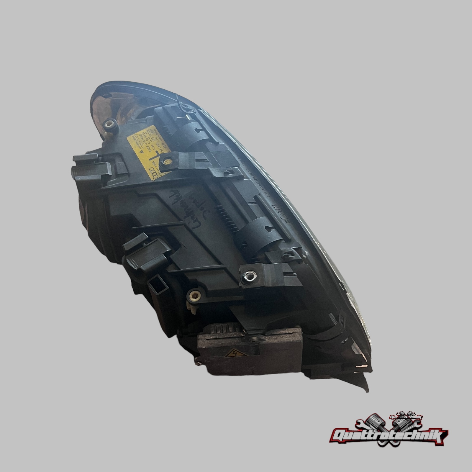 Audi A8 S8 W12 D2 Xenon Scheinwerfer SET Links & Rechts  nur Linksverkehr