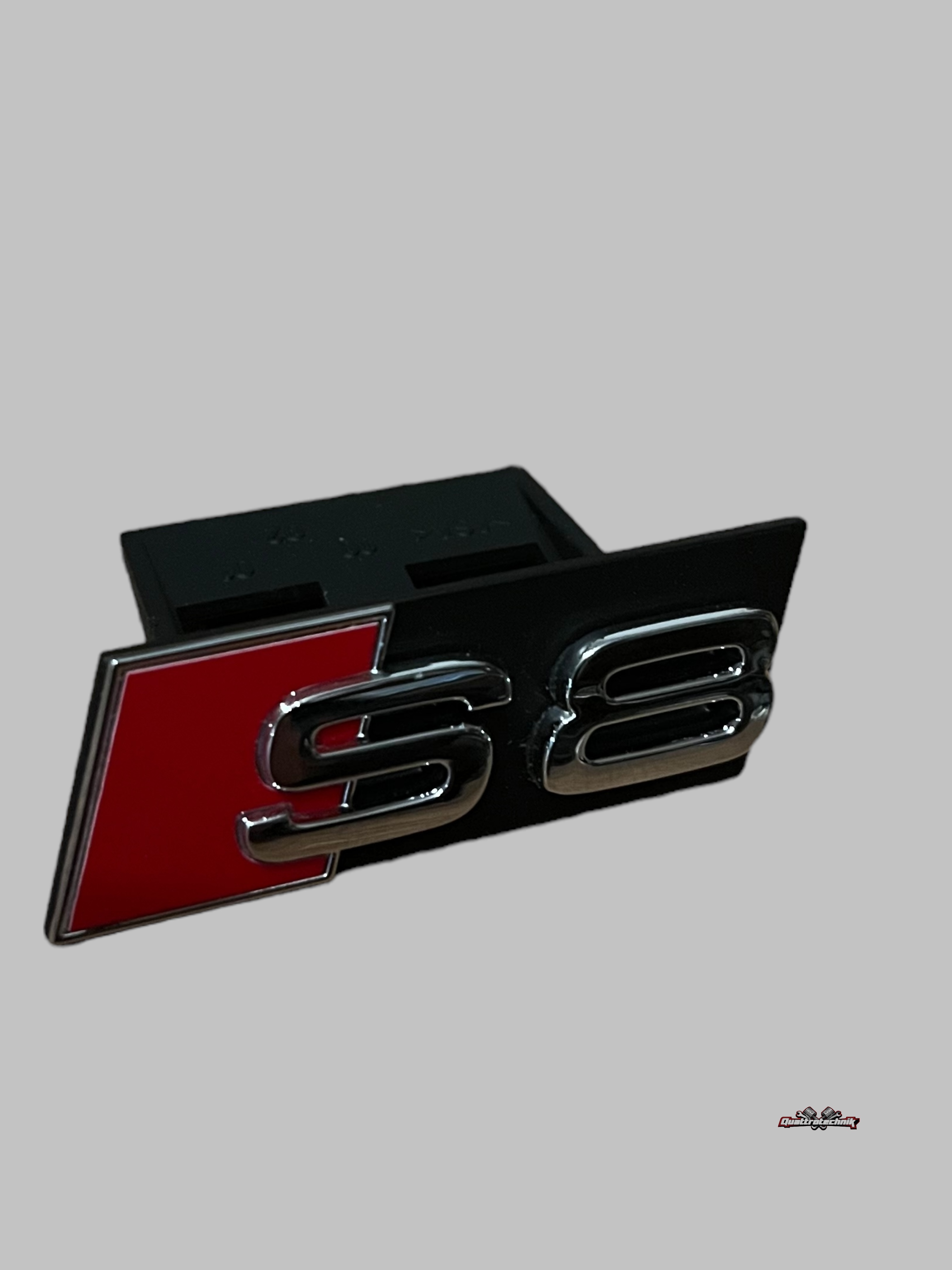 *NEU* Original Audi S8 Emblem Logo für Kühlergrill 4D0853736E inkl. Klammern