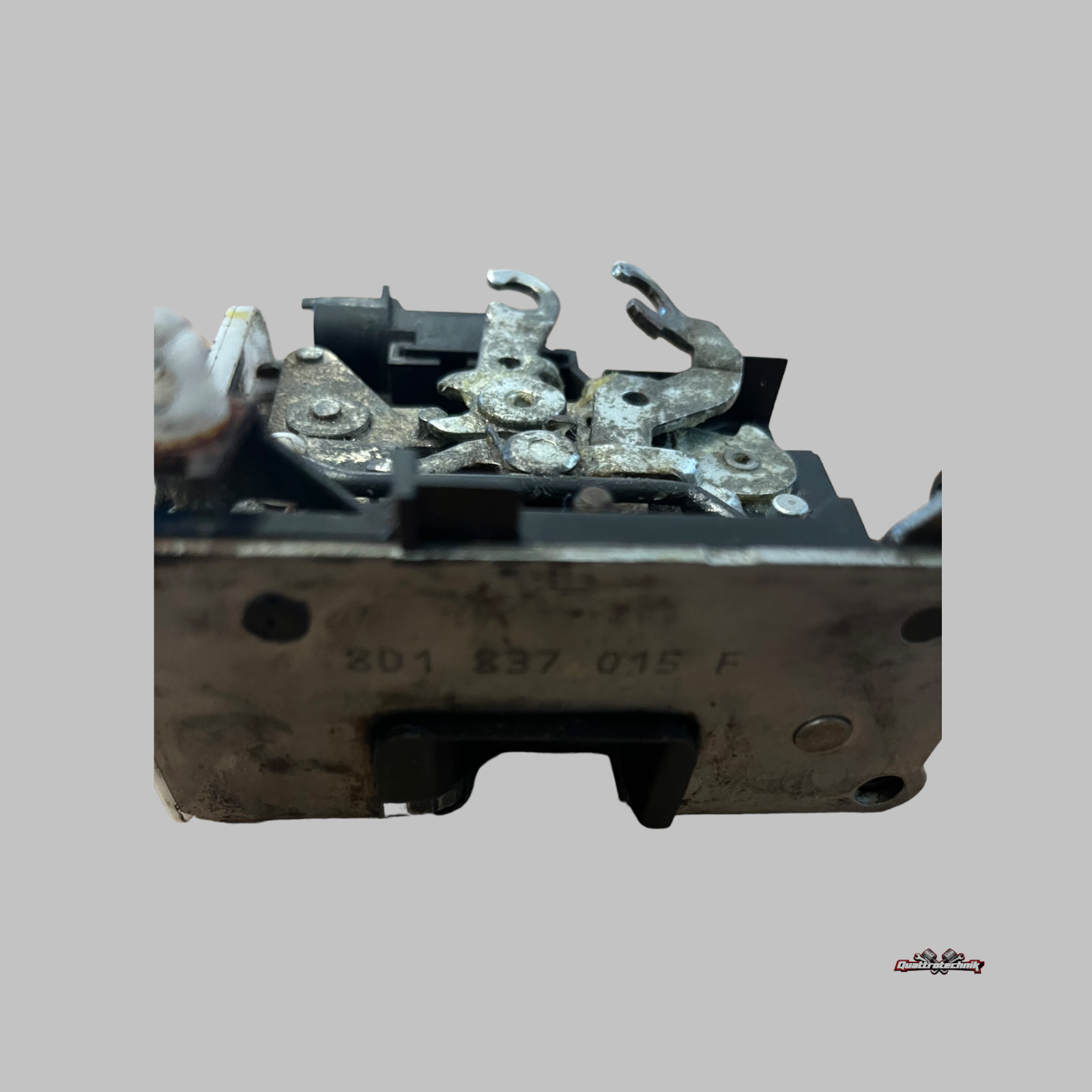 Original Audi A4 B5 8D A8 S8 D2 4D Türschloss links vorn 8D1837015F