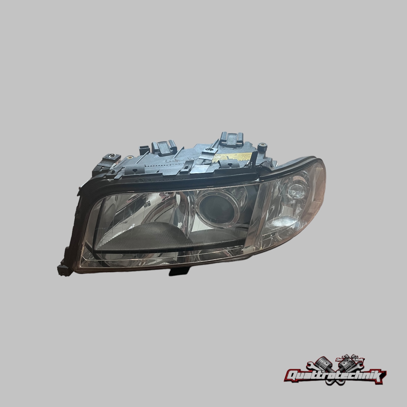 Audi A8 S8 W12 D2 Xenon Scheinwerfer SET Links & Rechts  nur Linksverkehr