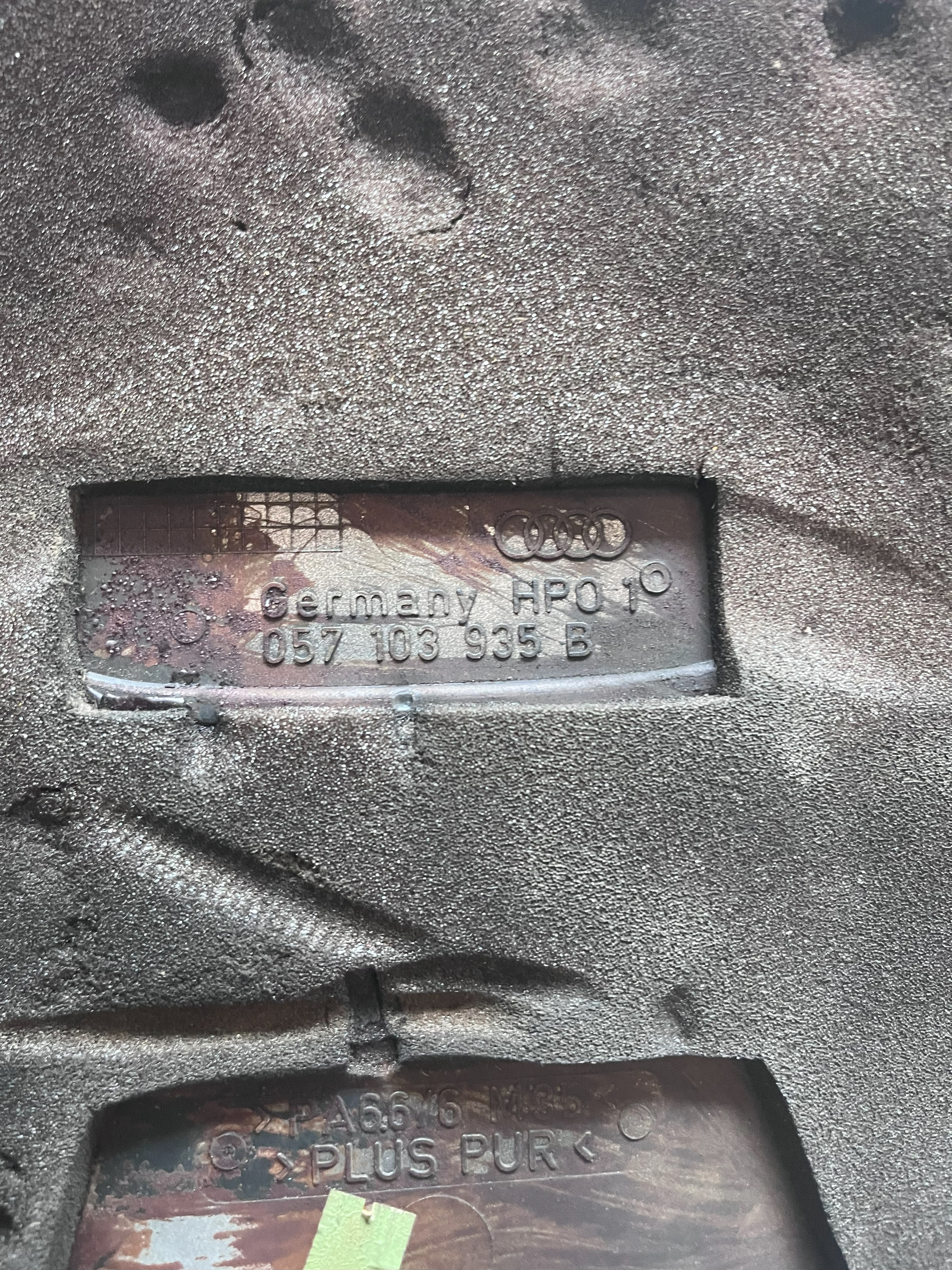 Original Audi A8 D2 4D 3.3 TDI quattro Motorabdeckung Verkleidung 057103935B