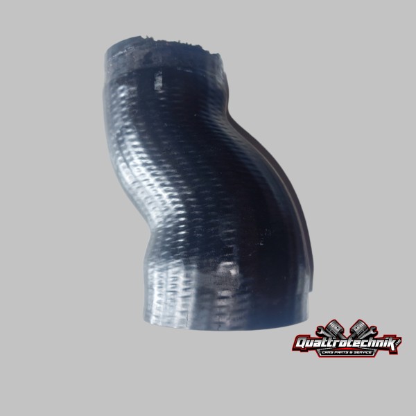 Audi RS6 4B C5 Turboschlauch Ladeluftschlauch links vorne 077145719