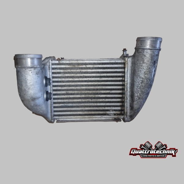 Audi RS6 4B 4.2l 8 Zylinder BCY BRV Ladeluftkühler Links 077145805F