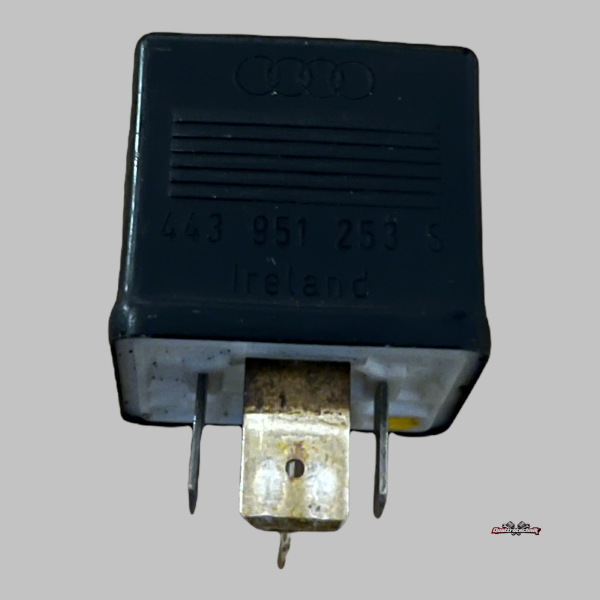 Relais "217" Original Audi VW Skoda Seat Audi VW Seat Fensterheber 443951253S